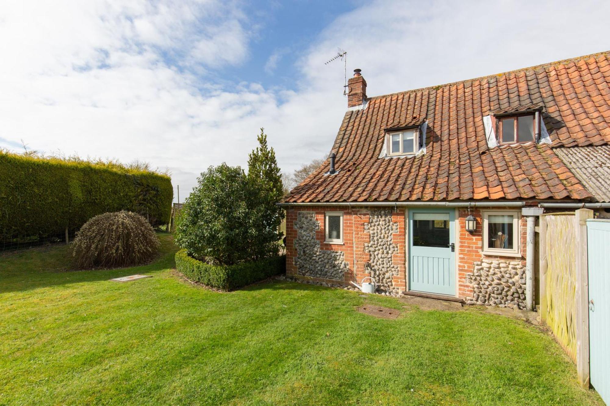 Garden Cottage West Beckham Extérieur photo